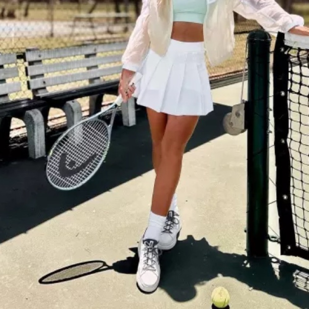 fabletics white pleated tennis skirt